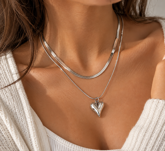 Amélie Heart Necklace — Buy 1 Get 1 Free